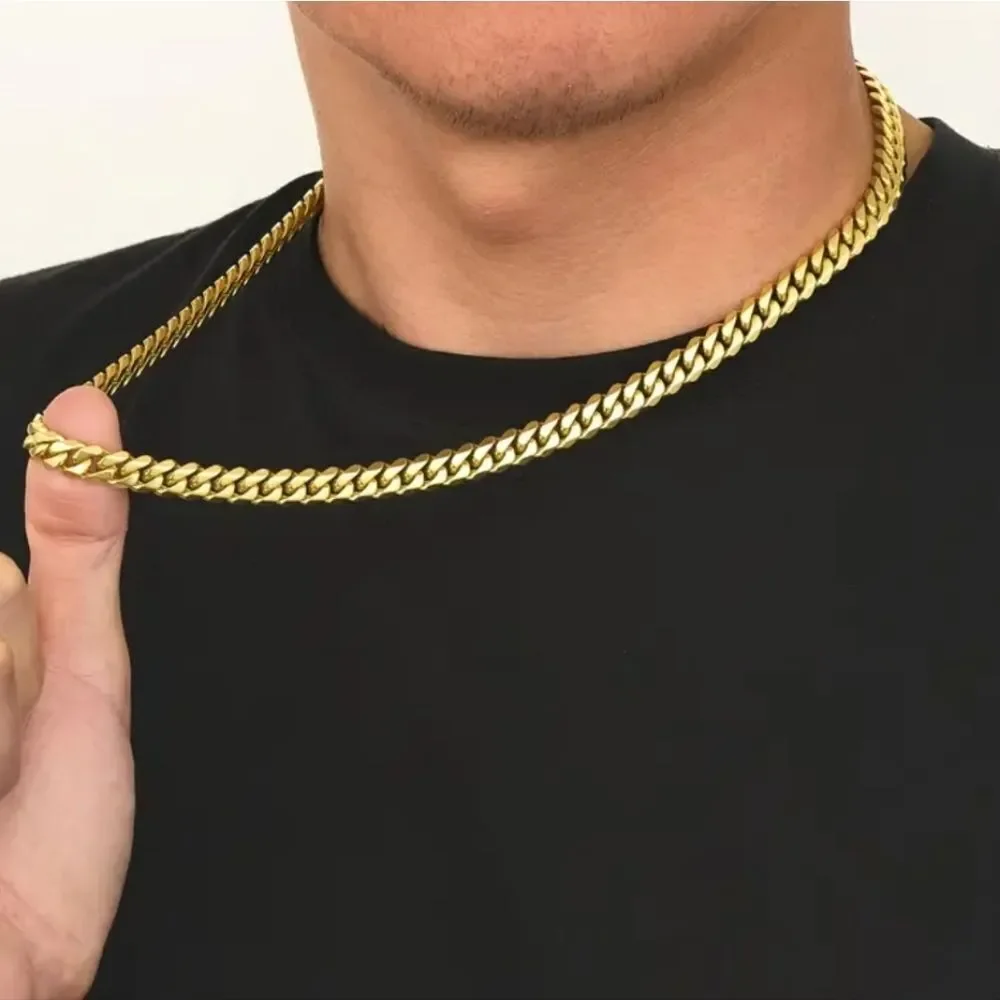 Golden stainless steel necklace 23.62 inches